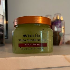 *VERY RARE SCRUB* Tree Hut Pear and Chia Seed